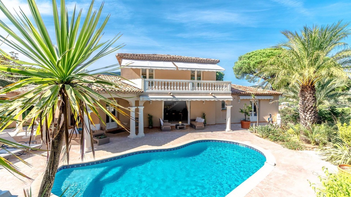 Plage de la Garonnette Villa | Villa Pour 10 Personnes Proche de la mer à Sainte-maxime