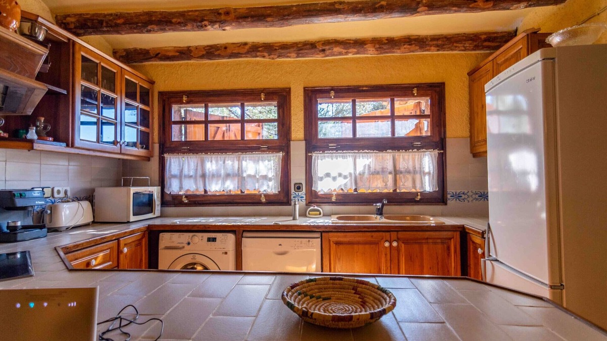 Prades Villa | Villa Prades, 6 bedrooms, 13 persons