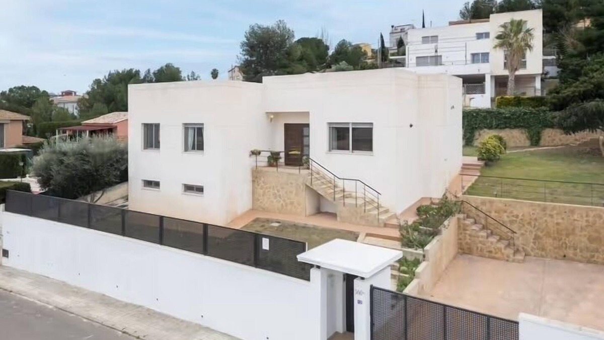 Chiva Villa | Villa Privada ,relax , Confortable y Unas Súper Vistas . Naturaleza y Bienestar