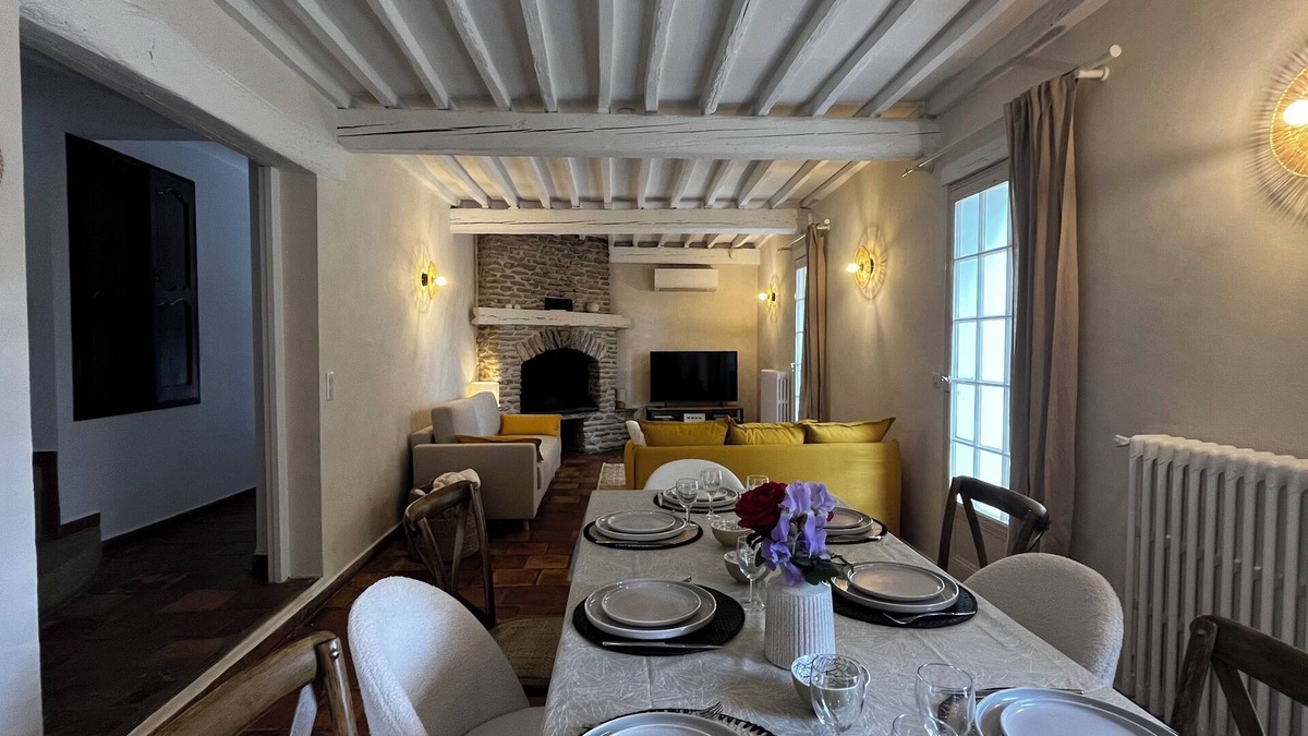 Carpentras House | Villa Provencale Avec une Très Grande Piscine Sécurisée et Sans vis à vis