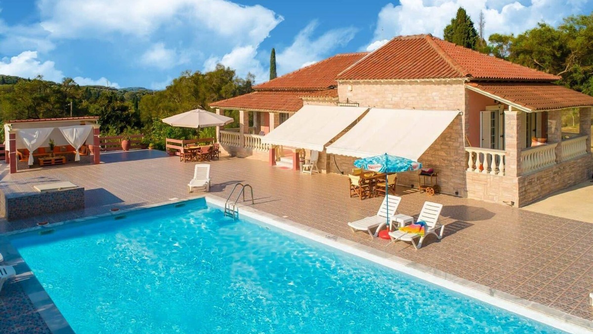 Lefkimmi Villa | Villa Psaropouli Large Private Pool, A/C, WiFi