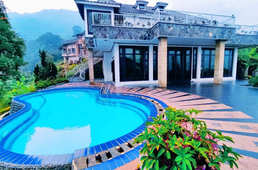 Cipanas Villa | Villa Puncak