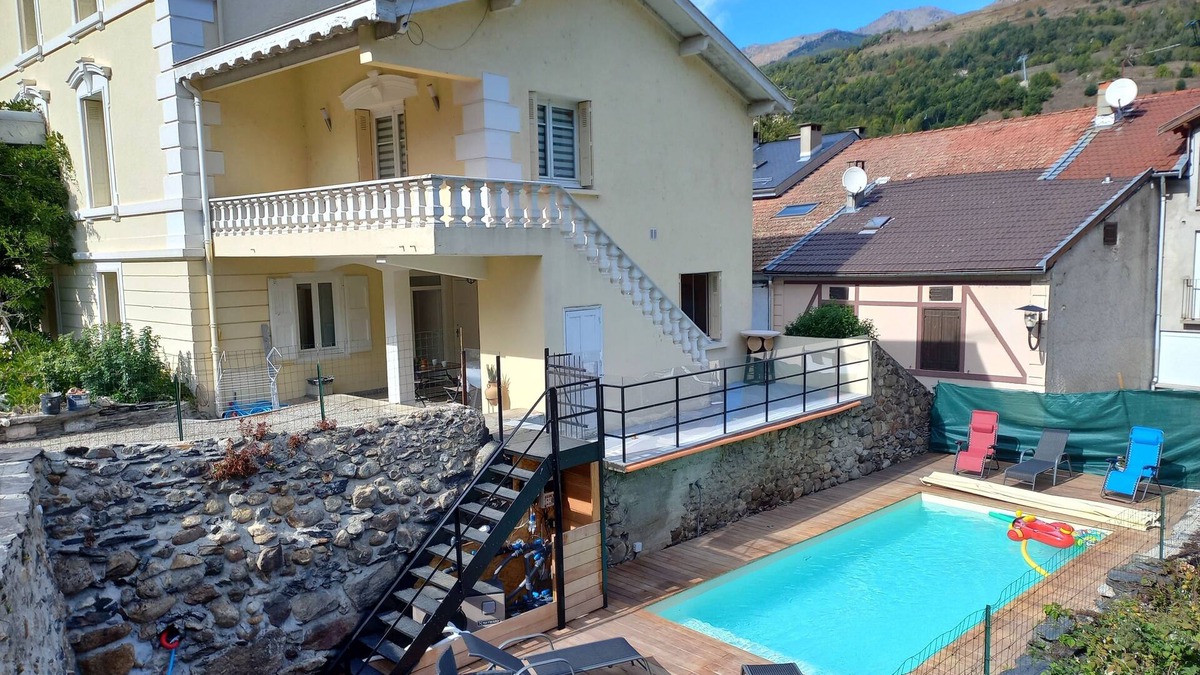 Luzenac Villa | VILLA PYRENEES ARIEGEOISES