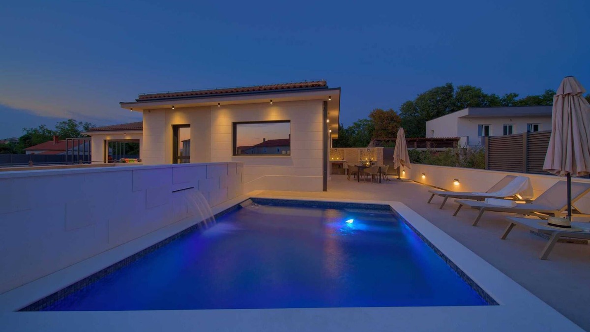 Municipality of Omisalj House | Villa QUARNARO with heated pool
