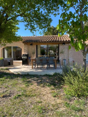 Quinson Villa | Villa Quinson