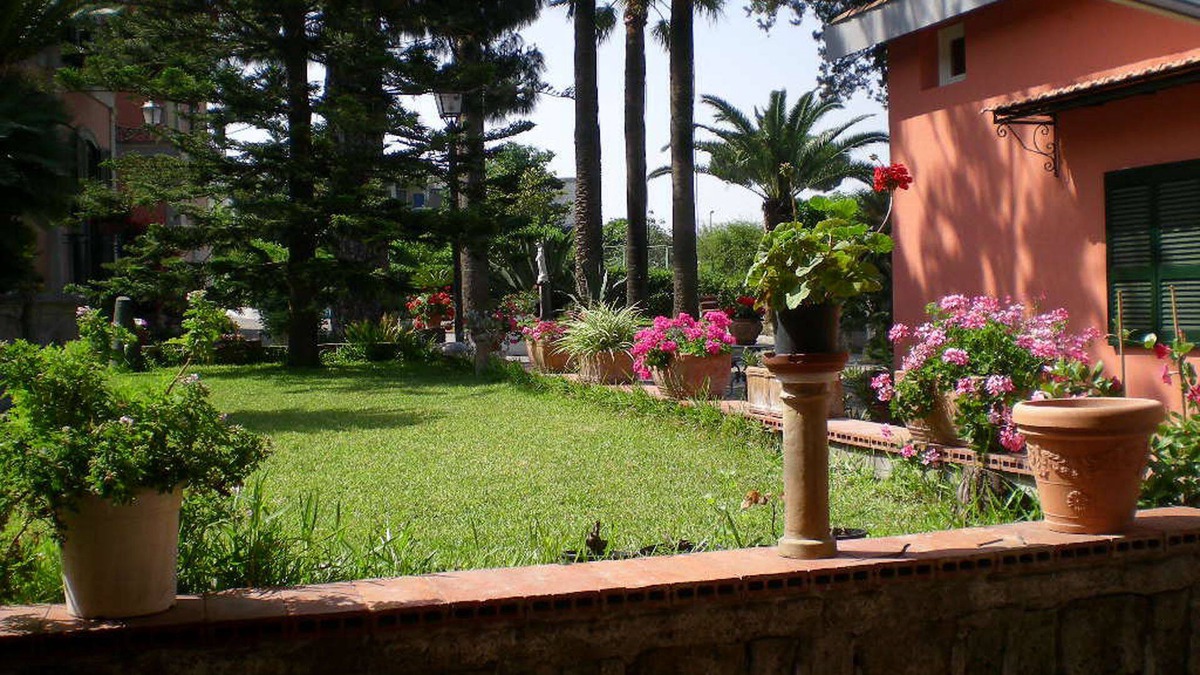 San Giorgio a Cremano House | Villa Raffaela - House, ideal for a holiday pacevole