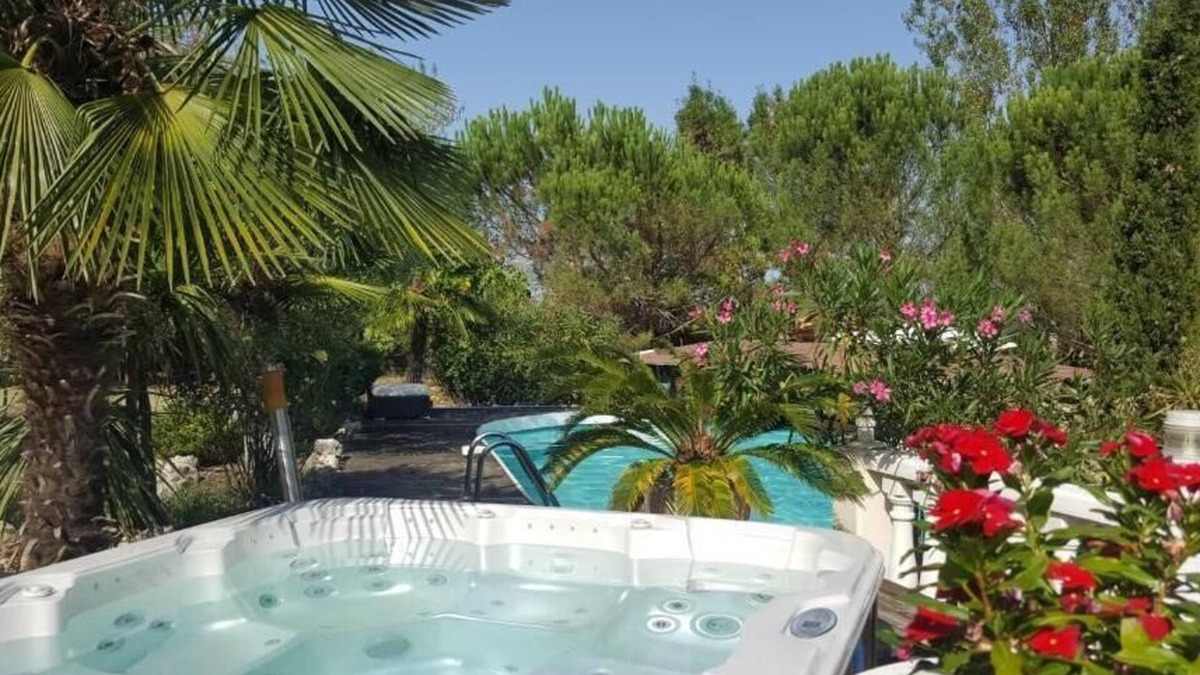 Montcabrier Villa | Villa Raffy Oasis D'exception