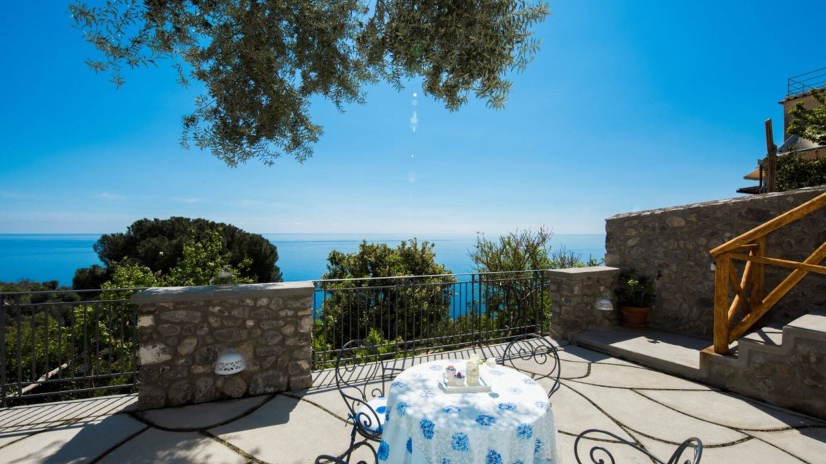 Laurito Villa | Villa Raissa luxury Property in Positano with private jacuzzi