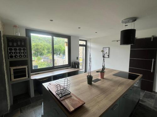Laval-Saint-Roman House | Villa Ramos