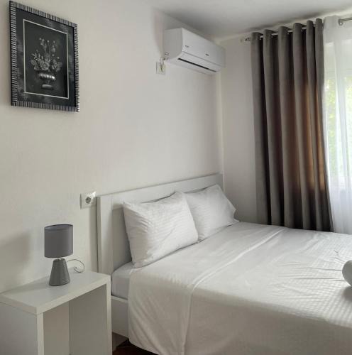 Permet House | Villa Red Rose