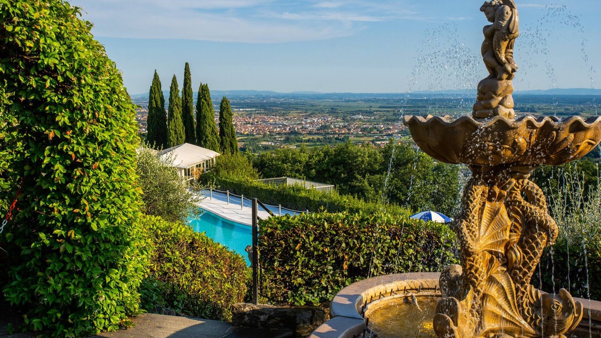 Pieve a Nievole Villa | Villa Regale Promoted By WeekHomes.com