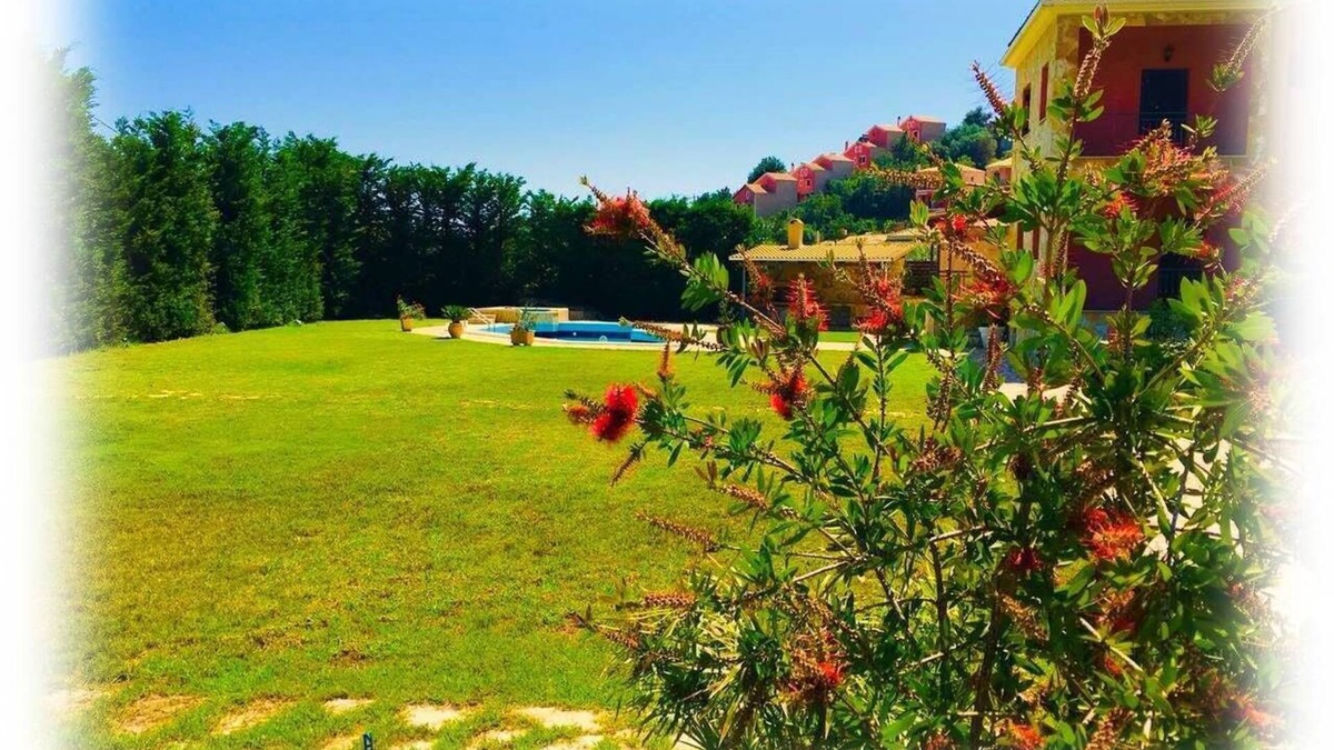 Sivota Villa | Villa Rena syvota160 m2 with swimming pool, garden 1450 m2, BBQ, high fence