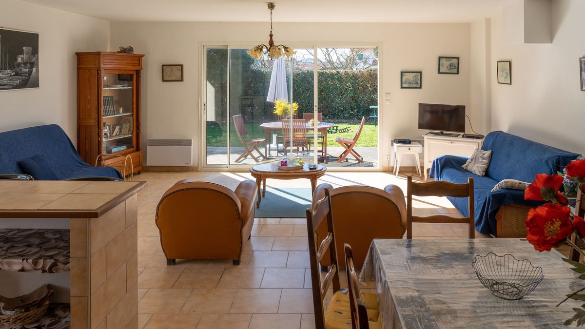 Saint-Denis-d'Oleron Villa | Villa rental 8 persons with garden, 380 m from the sea