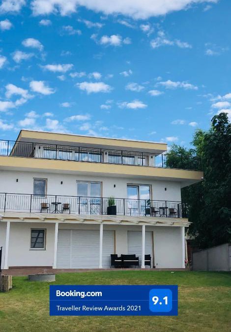 Sanmartin House | Villa Residence