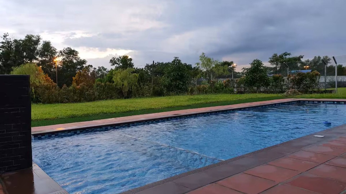 Kampung Jelatang Villa | Villa RI Homes