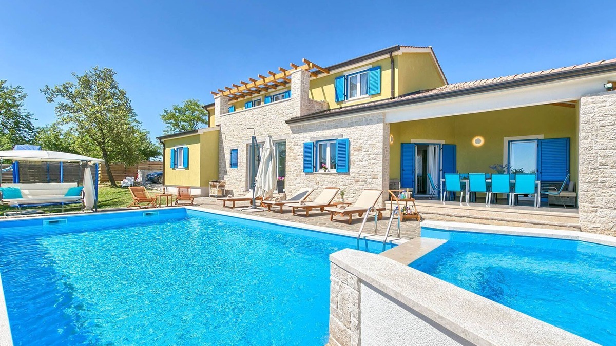 Muzini Villa | Villa Rijeka - Five Bedroom Villa, Sleeps 10
