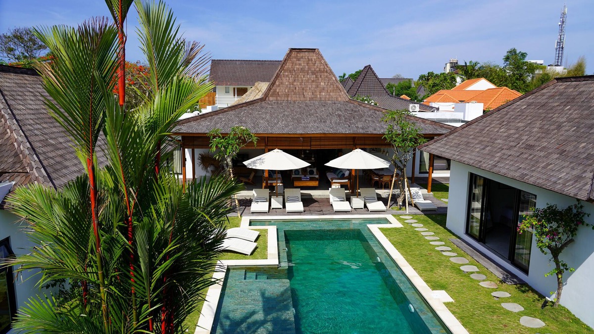 Laksmana Villa | Villa Riviera, an Exclusive 6BDR in the heart of Seminyak and close to the Beach