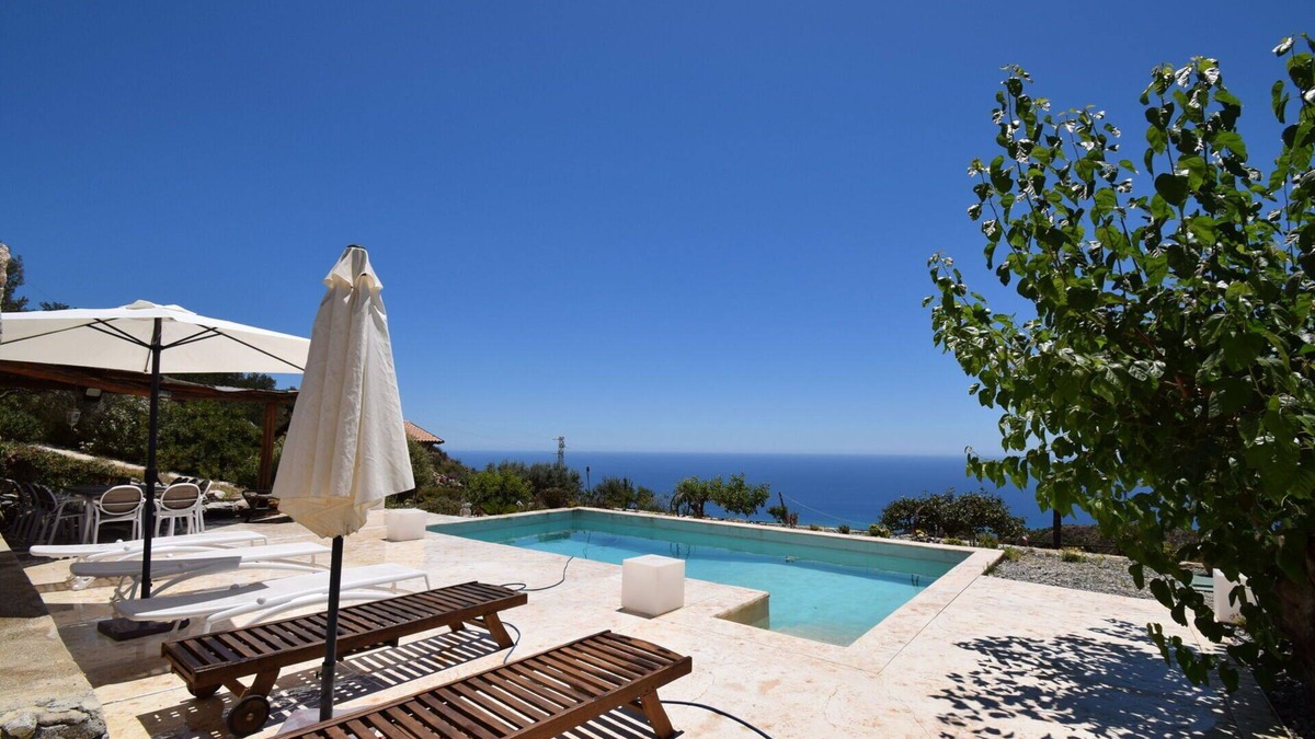 Roccella Jonica Villa | Villa Roccella Ionica, Sea View, a c