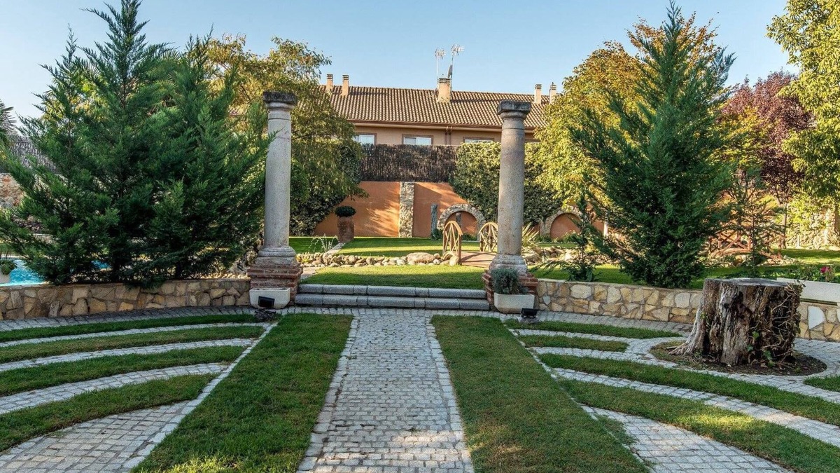 Carabana Villa | Villa Romana