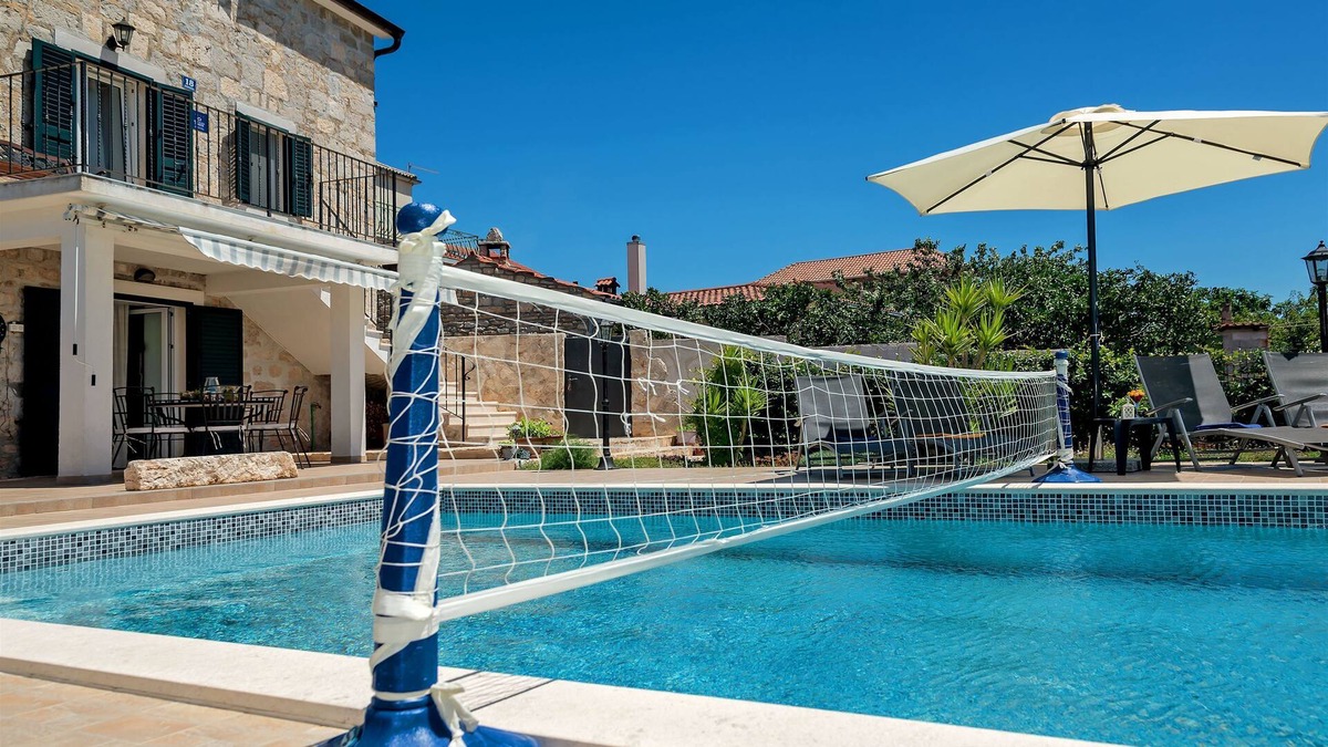 Cove Donja Krusica (Donje selo) House | Villa Romantic (V2441-K1) - Grohote