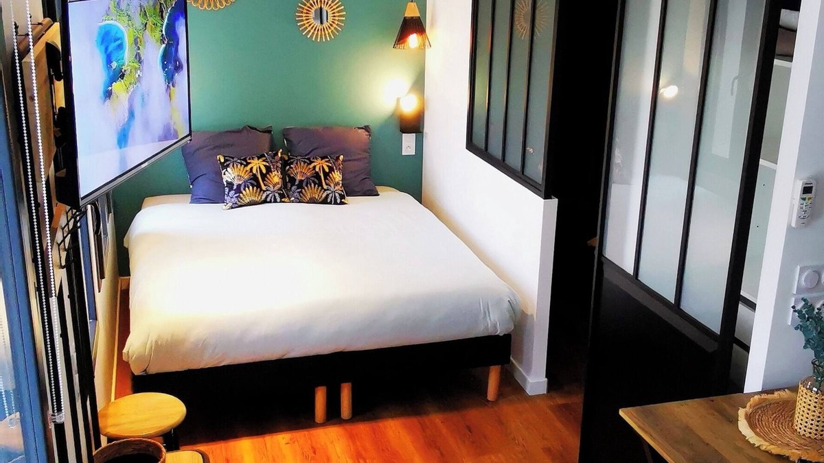 Andancette House | Villa Romantique