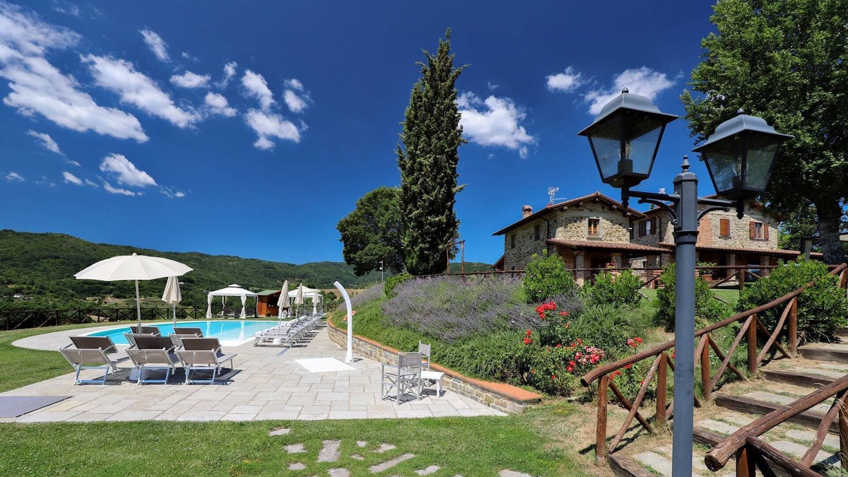 Starda Villa | VILLA ROMENA - Splendid stone Villa near Arezzo up to 22 people