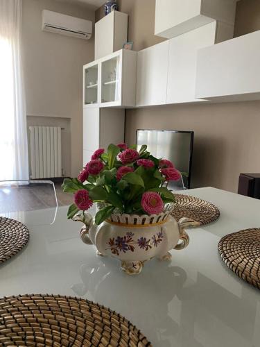 Municipio 2 Apartment | Villa Rosa Bari