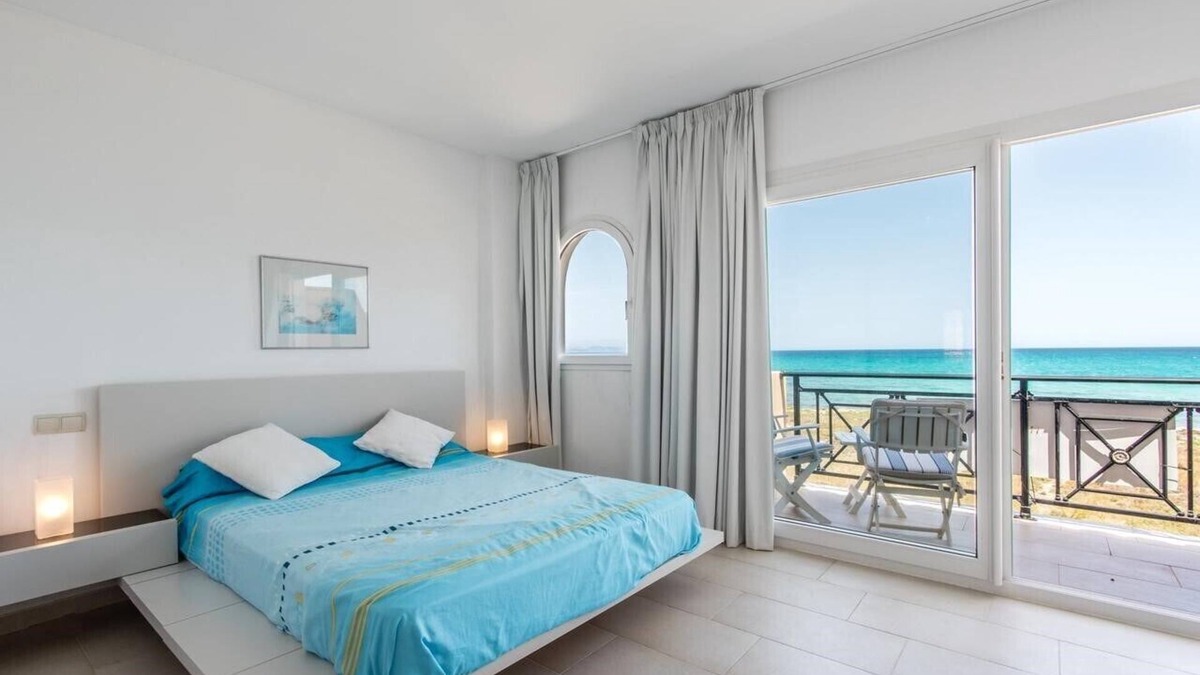 Son Serra de Marina House | Villa Rosa - your vacation home right by the sea