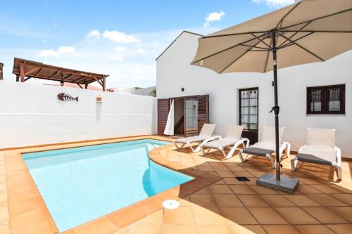 Playa del Cable Villa | Villa Rosa - VipVipVillas