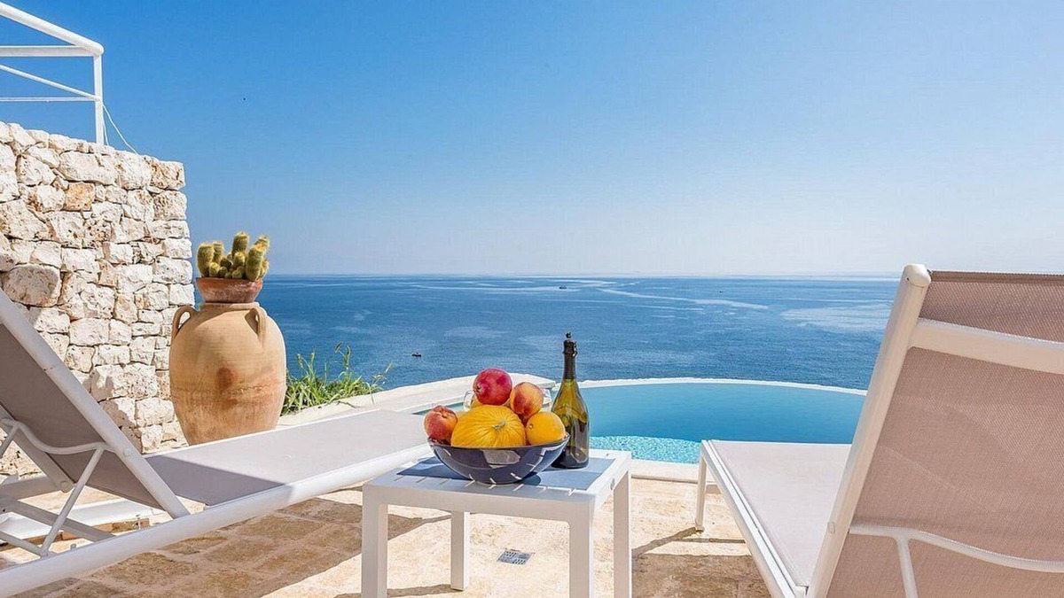 Marina di Marittima House | Villa Rosita: An elegant and modern independent house which faces the sun and the sea, with Free WI-FI.