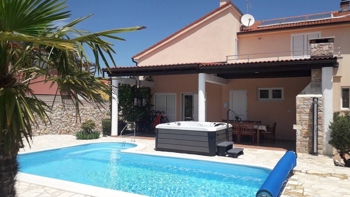 Murter Villa | Villa Roza Murter - four bedroom house with a swimming pool