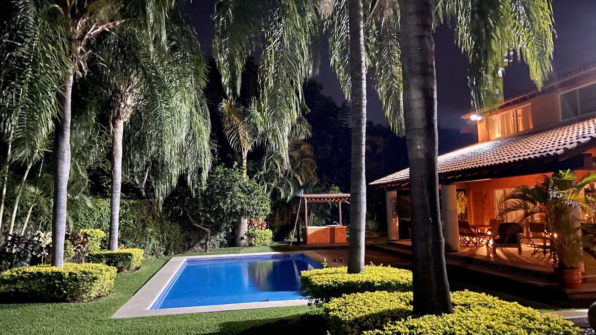 Tezoyuca House | VILLA RUSTICA CON HERMOSOS JARDINES Y PISCINA PRIVADA PARA INOLVIDABLE ESTANCIA