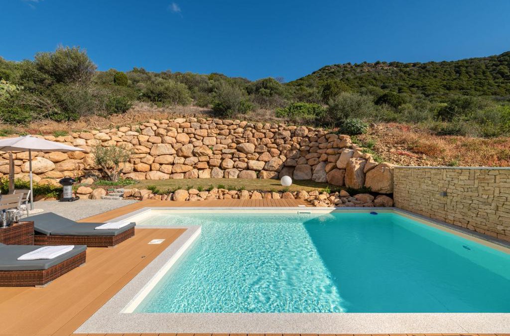 Chia Villa | Villa Sa Rocca Junior & Suite