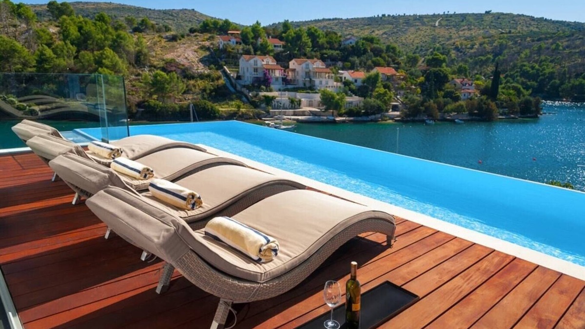 Sutivan Villa | Villa Sajonara - Private villa with pool, Brac Island