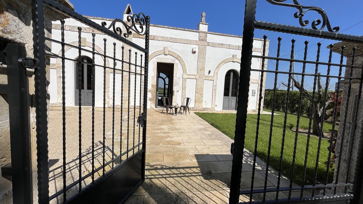 Cutrofiano Villa | Villa Salentina (Pool)