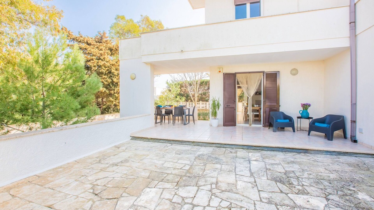 Torre Santa Sabina Villa | Villa Salento. 250 m from the beach, sea view, 500 M of FENCED GARDEN. WOW