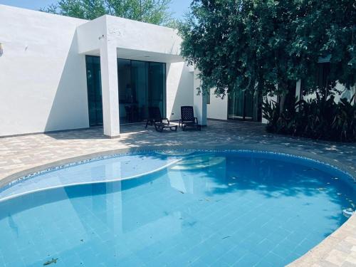 Flandes Villa | VILLA SAMARI 2 Casa campestre con piscina privada