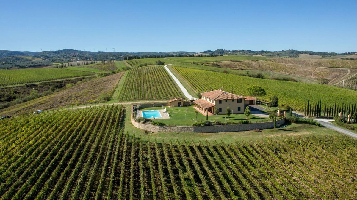 Terricciola Villa | Villa San Luigi Agriturismo Badia di Morrona