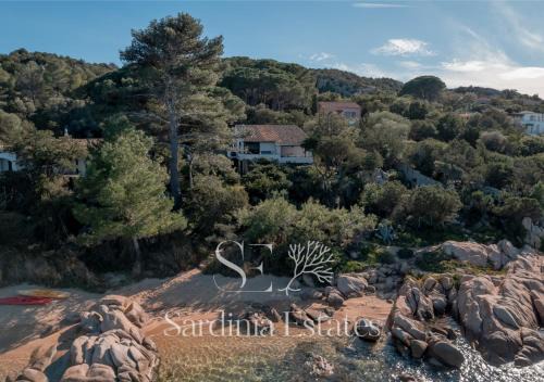 Tiriddo Villa | Villa Sandalia - 10m to the beach