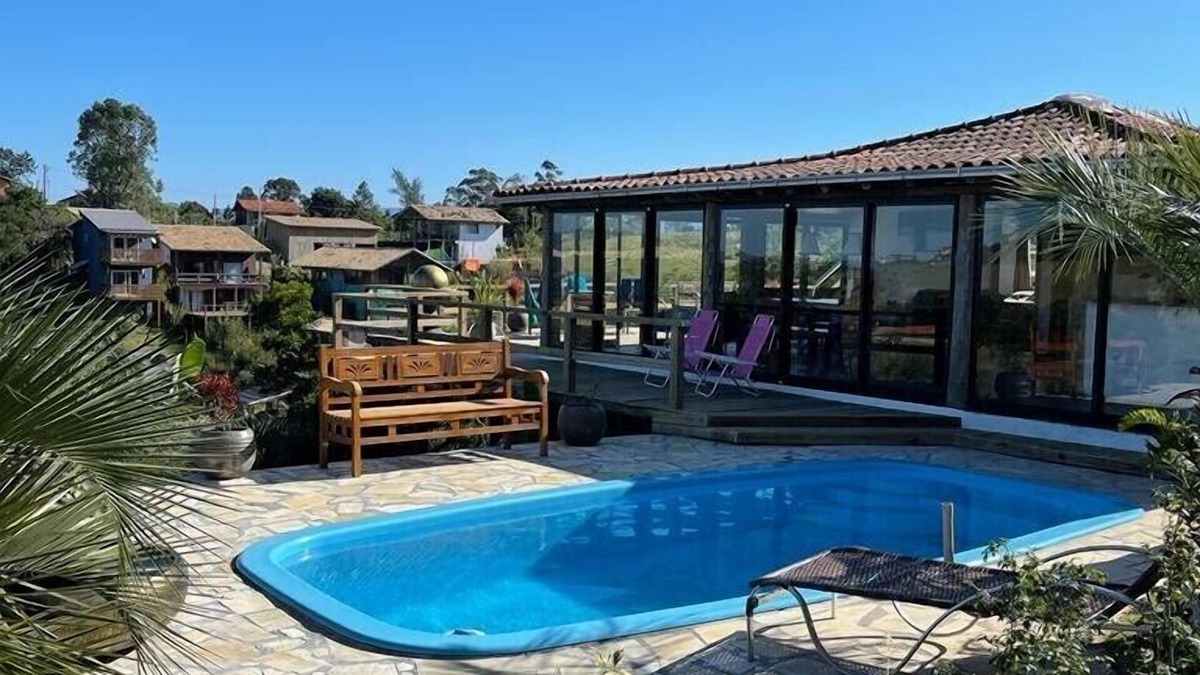 Praia do Rosa House | Villa Santorini Praia do Rosa with pool and jacuzzi