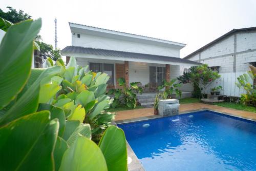 Prambanan Villa | Villa Sawah Prambanan