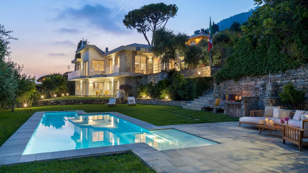 Pieve Ligure Villa | Villa Scirocco 102 Emma Villas
