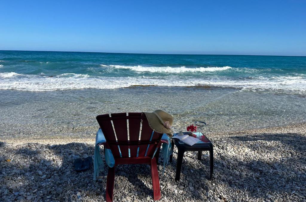 La Cienaga Bed & Breakfast | Villa Sea Foam Shore