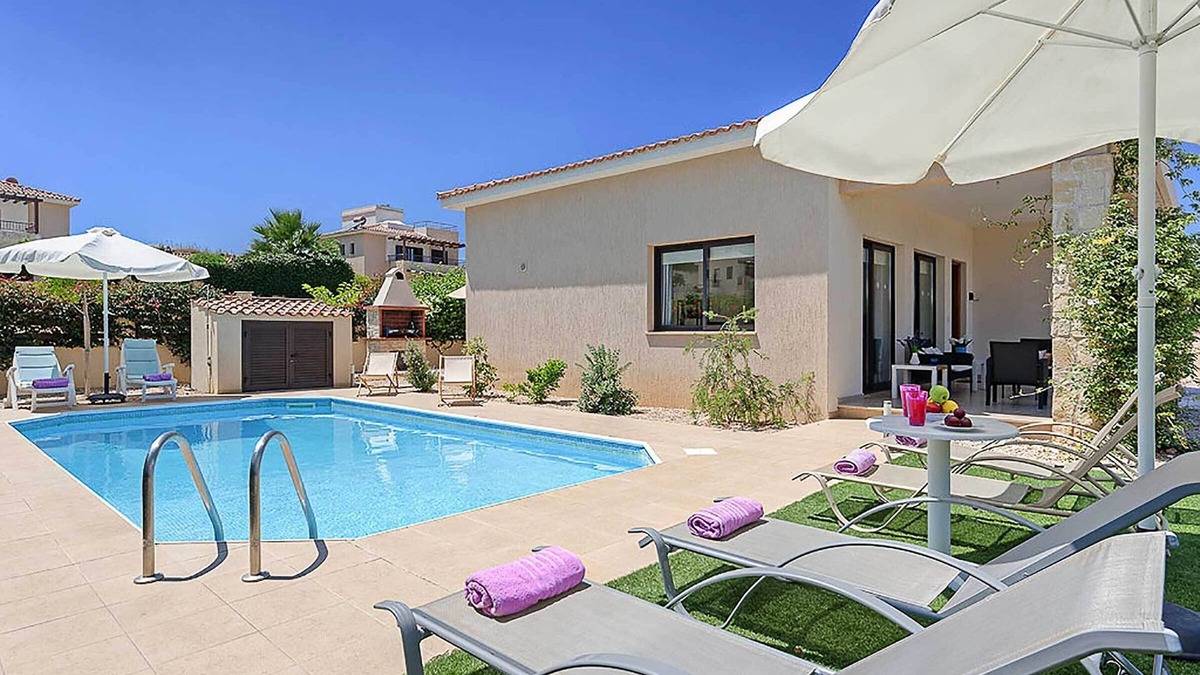 Latsi Villa | Villa Sea Side - includes a Private pool, WI-FI & a pool table