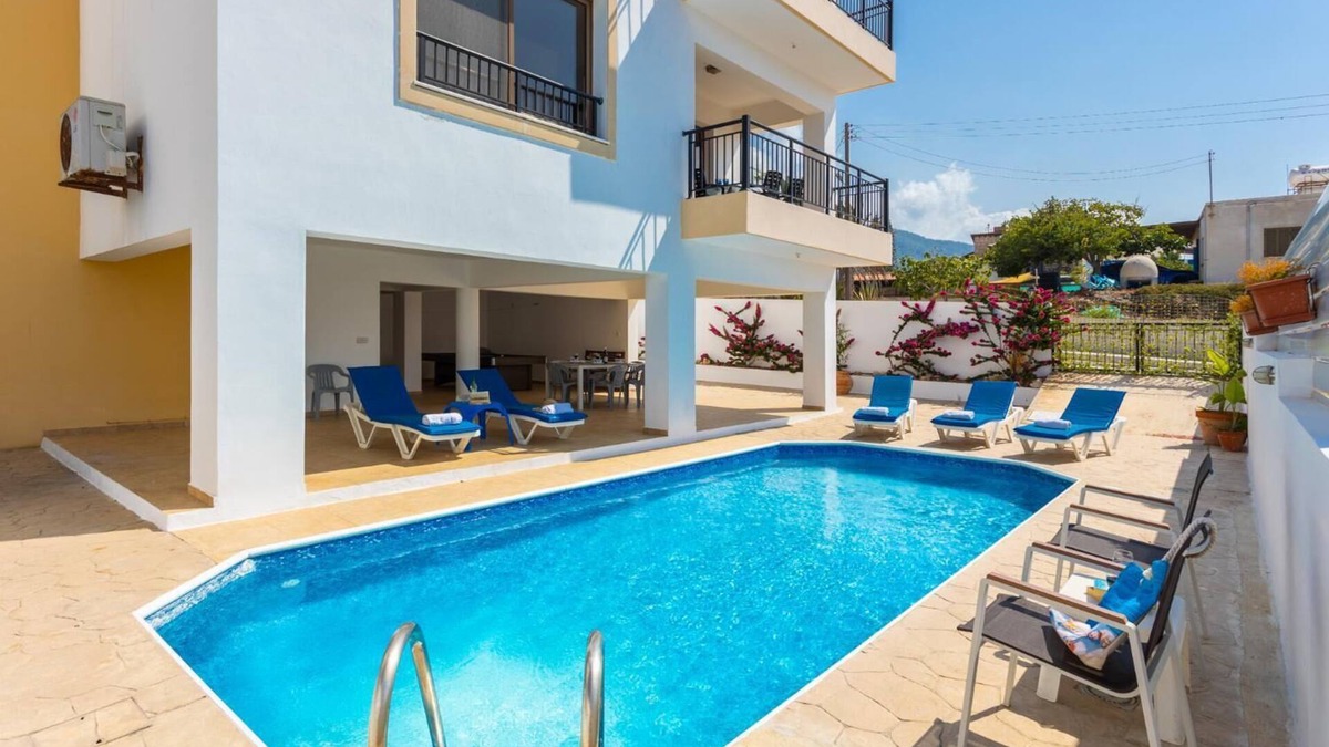 Pomos Villa | Villa Serena - Five Bedroom Villa, Sleeps 12