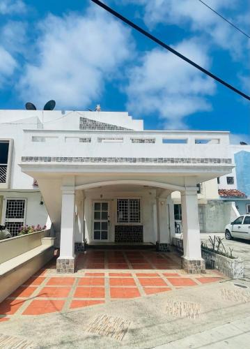 Salinas House | Villa Serena para familias y amigos - vista al mar