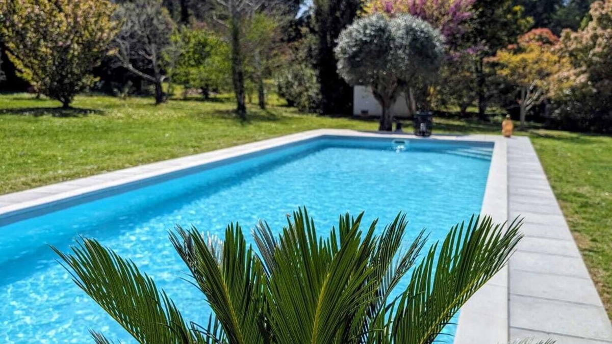 Meyrargues Villa | VILLA SERENITY