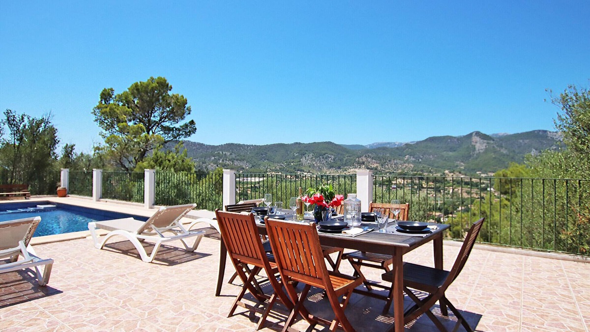 Alaro Ski Chalet | Villa Ses Costes with private pool, garden and panoramic views of the mountains in Alaró