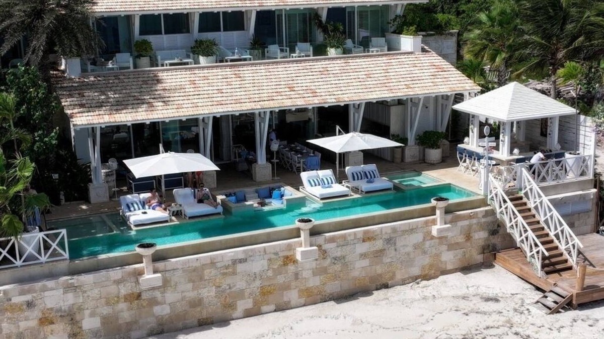 Puerto Juarez Villa | Villa Sha - Luxury Beachfront Villa