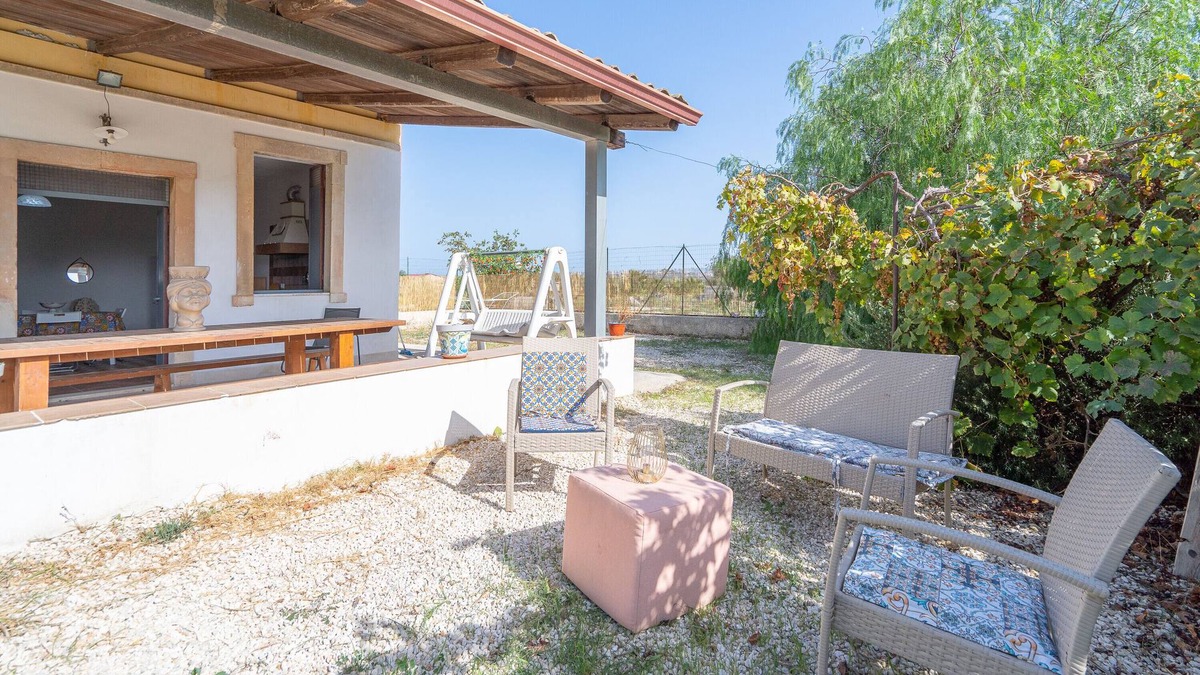 Syracuse Villa | "Villa Sicilian Gourmet" with Private Mini Pool, 2 Private Terraces & Wi-Fi